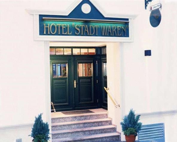 Hotel Stadt Waren วาเริน ภายนอก รูปภาพ